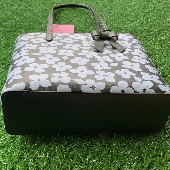 Kate Spade brynn tote - Picture 3 of 16